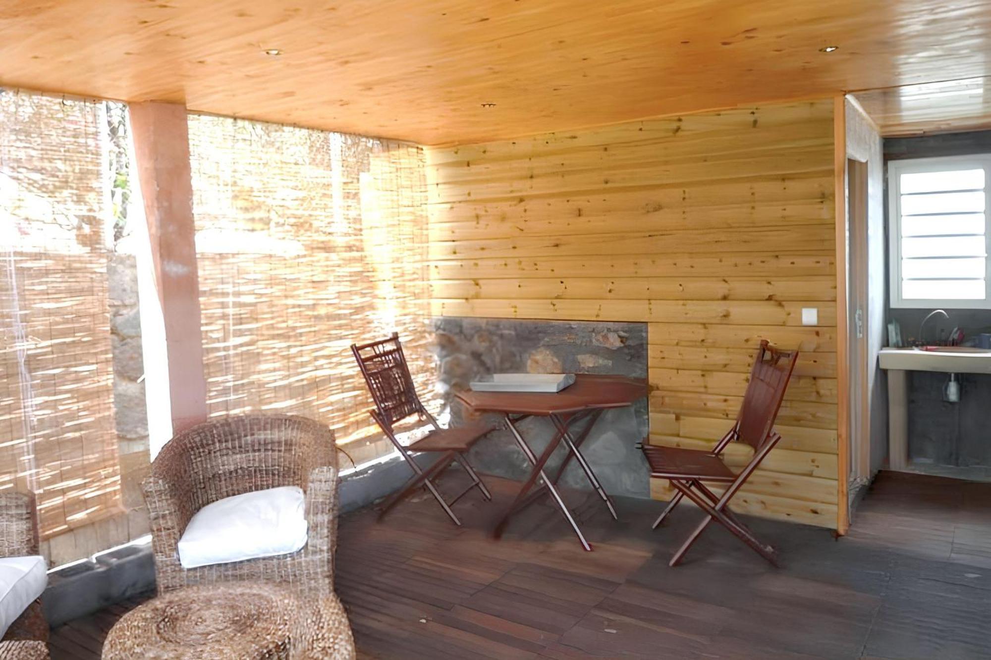 Bungalow Cosy A Saint-Leu, Vue Sur La Mer. Εξωτερικό φωτογραφία